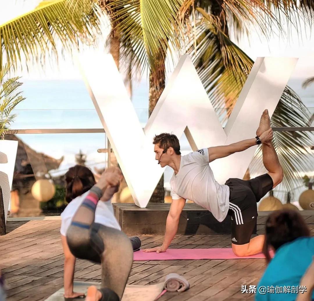 练瑜伽的男人的特点,经常练瑜伽的男人会有什么好处