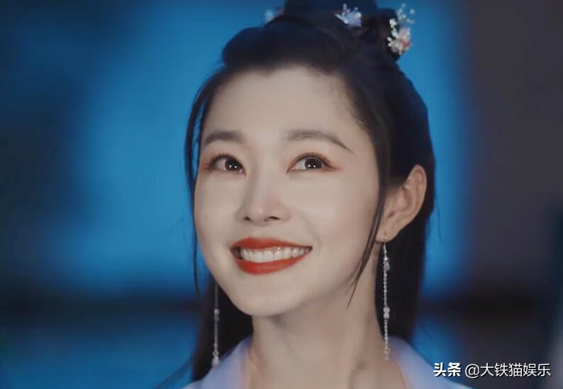 烤瓷牙失败的女明星,有老虎牙的女明星有谁