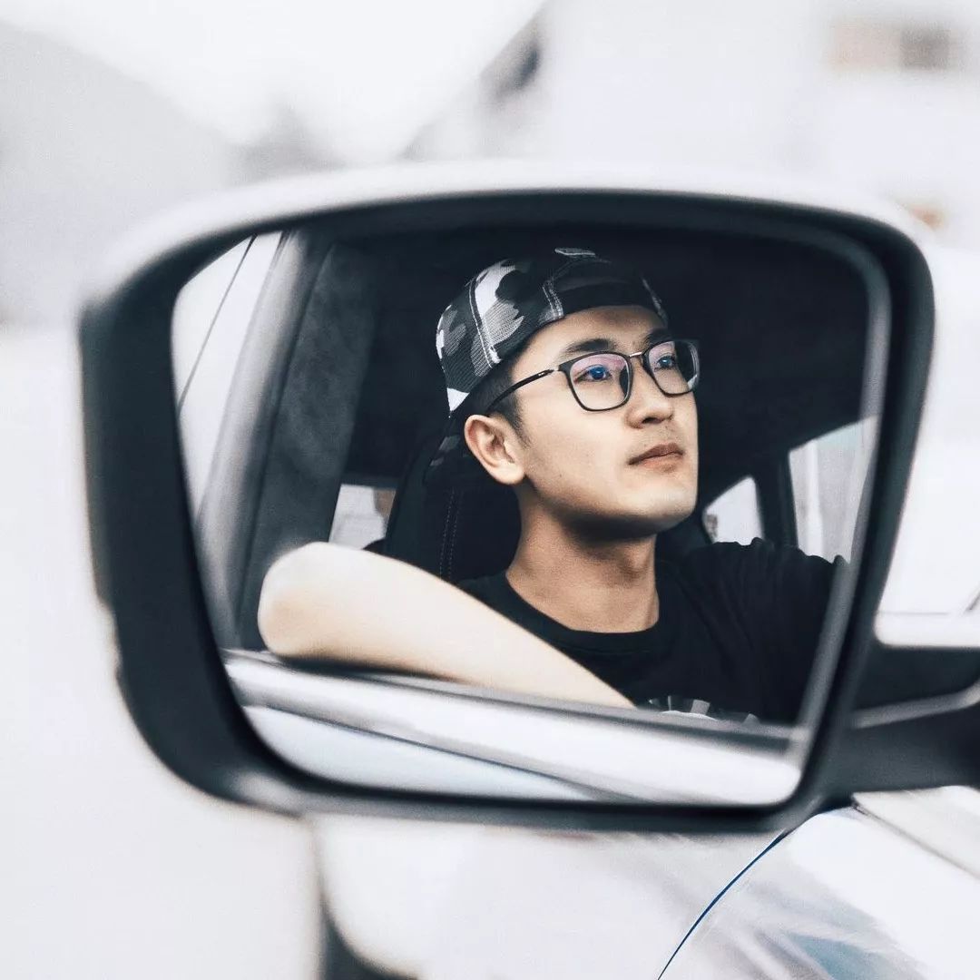 涓変釜楠戝＋鐨勭壒鎽勫墽,涓変釜楠戝＋