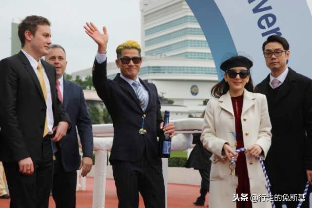 郭富城方媛跑马,郭富城赛马赢一亿方媛的反应