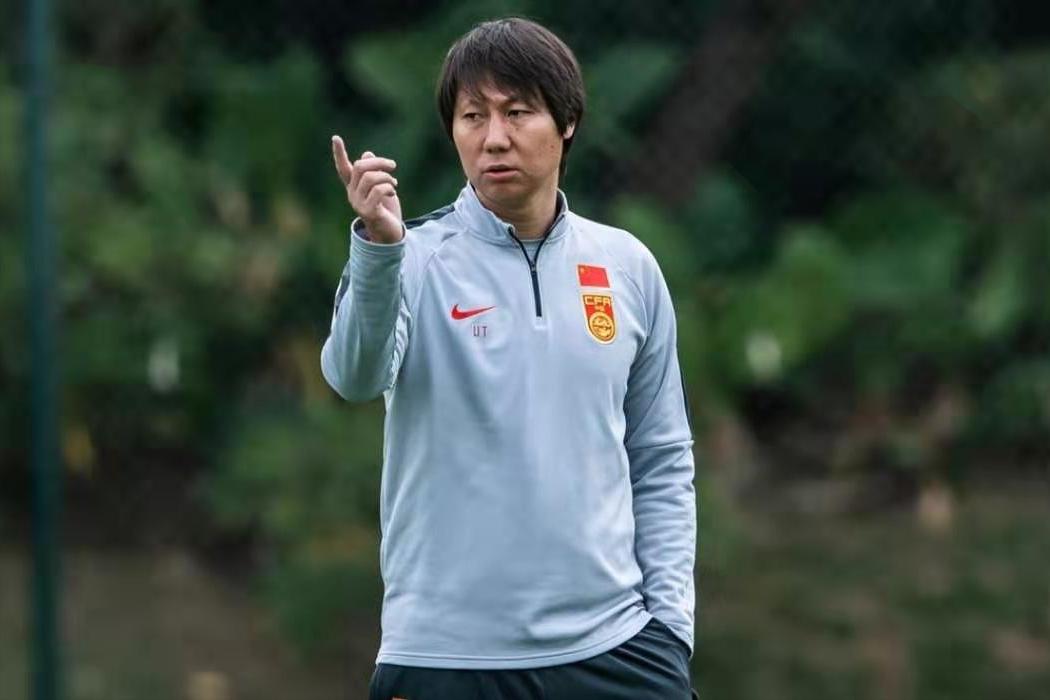 彭昱畅吐槽白鹿,彭昱畅陈坤