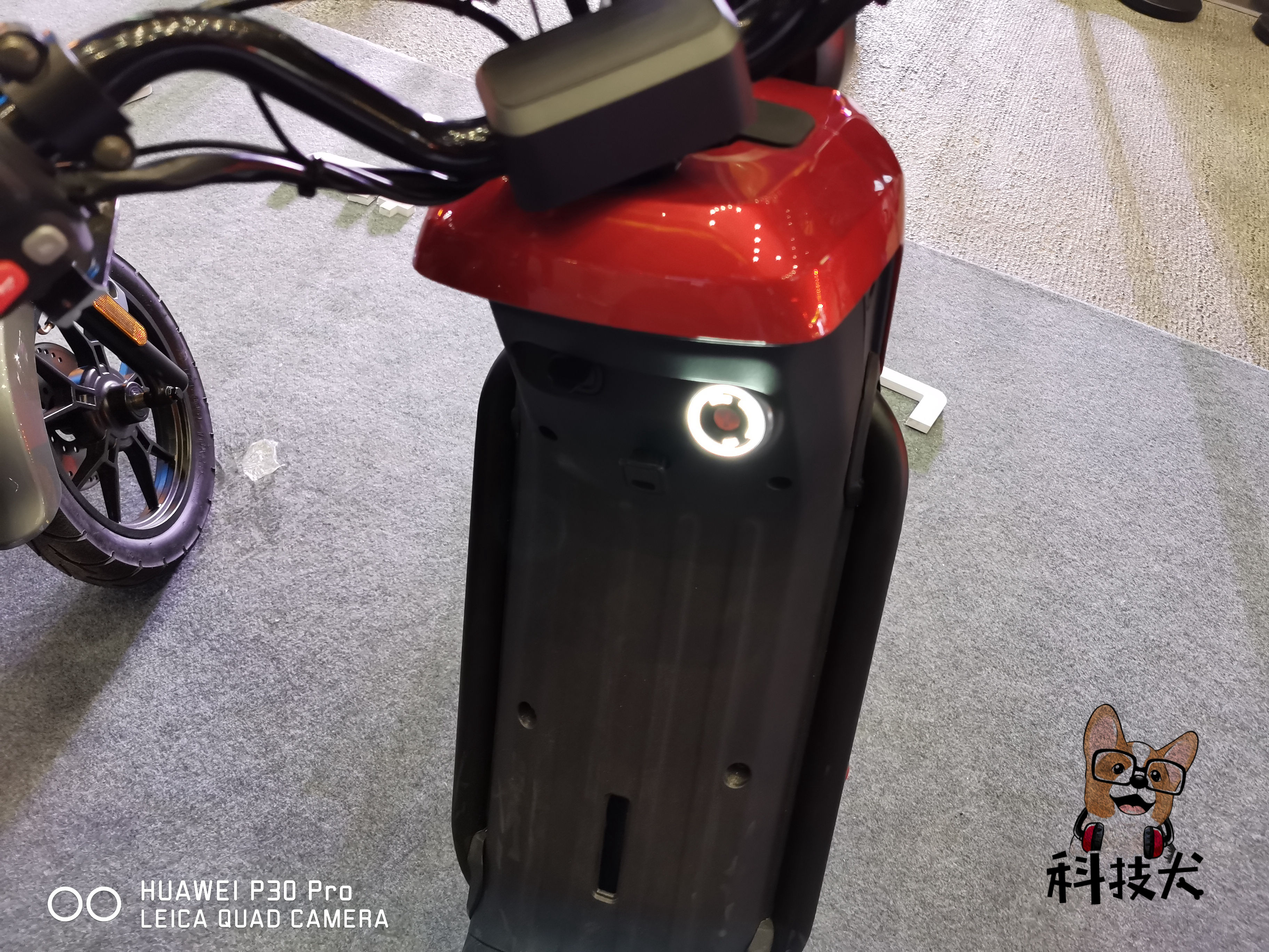 小牛电动车u顶配和us顶配,小牛新国标电动车总有一款适合你