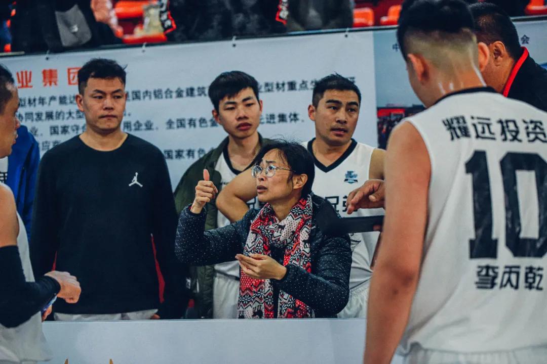 扎根佛山12年！两夺全国冠军！他们的篮球世界，没有声音