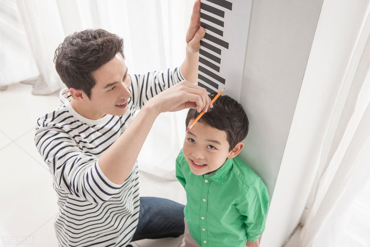遗传矮小打生长激素可以长高吗,学会这个小技巧让孩子快速长高