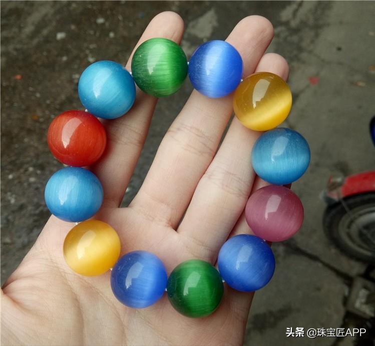 哪种宝石可能显猫眼效应,有猫眼效应却不值钱的宝石有哪些