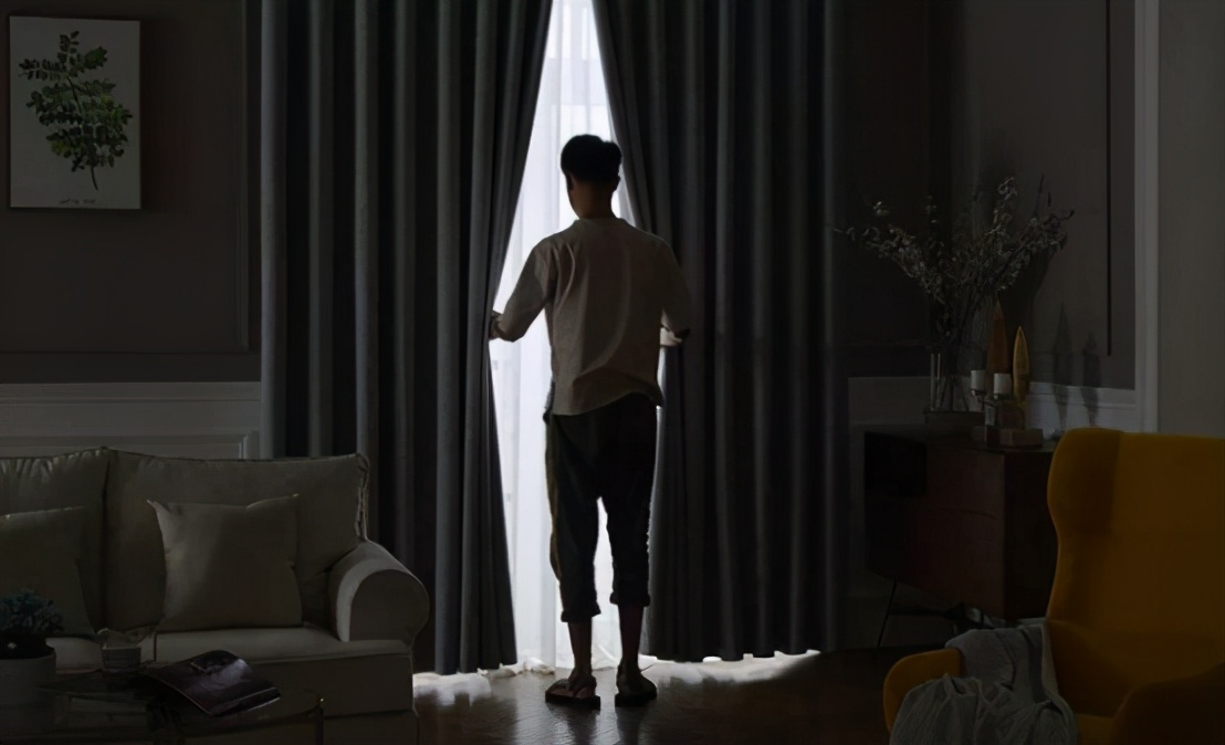 家里装了窗帘怎么选择窗帘,窗帘怎么选择不入坑的颜色