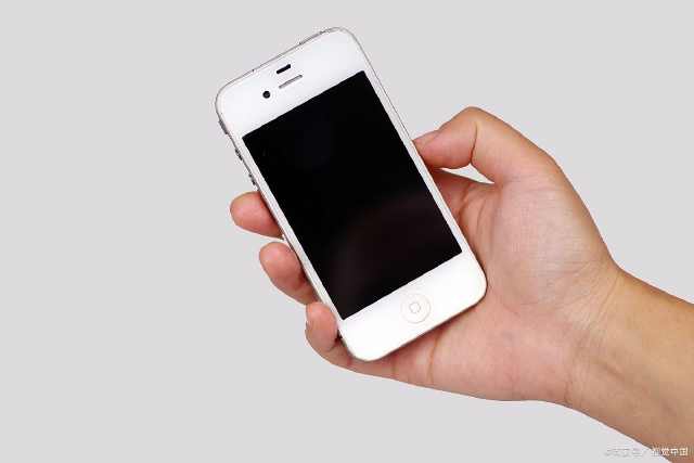 手机屏幕越用越暗什么原因,手机屏幕疏油层磨损感觉屏幕不滑