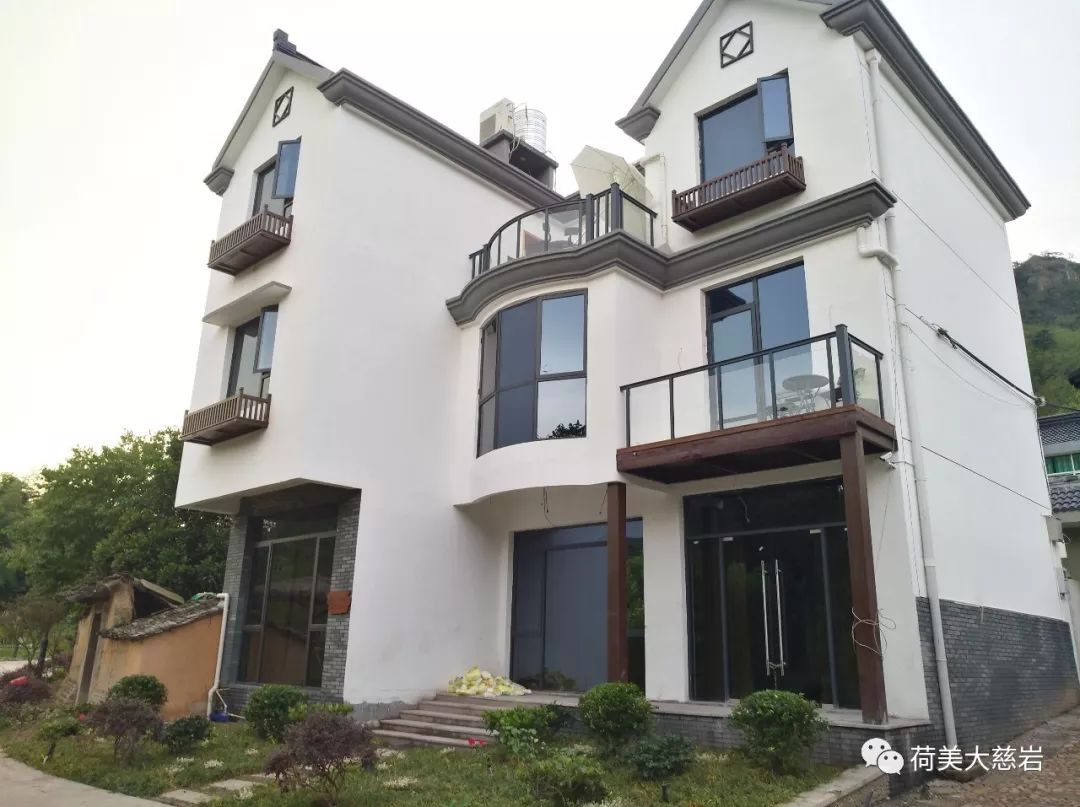 夜新叶，新叶夜，夜夜夜夜夜！唱吧醉仙居，探秘奶茶吧，茶憩戏曲馆，漫步烟花巷……每周六晚