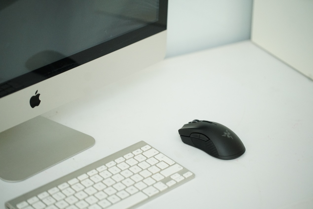 雷蛇曼巴眼镜蛇无线版鼠标开关键,雷蛇曼巴眼镜蛇无线版灯光