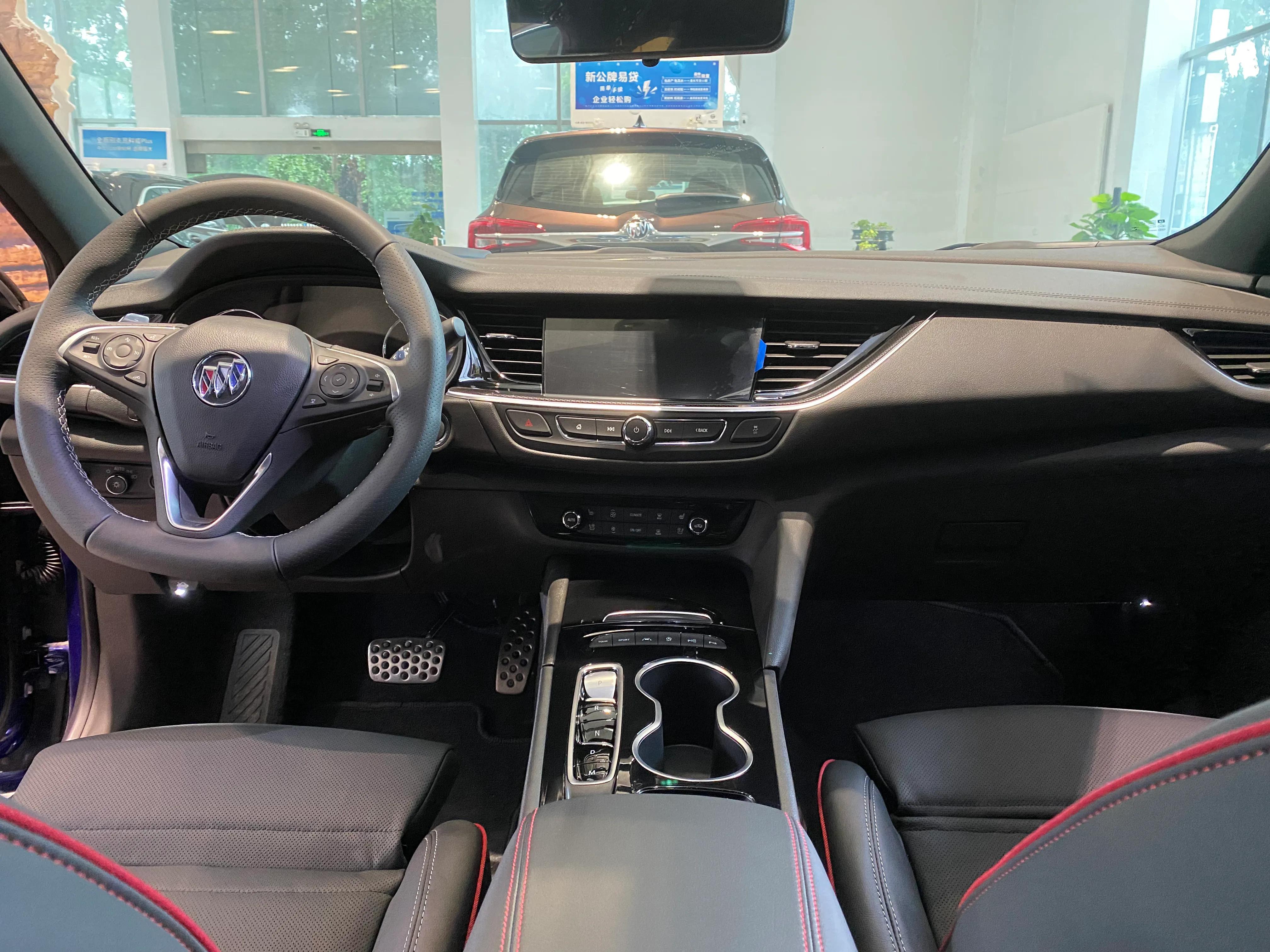 君威gs超级运动版,运动标杆车