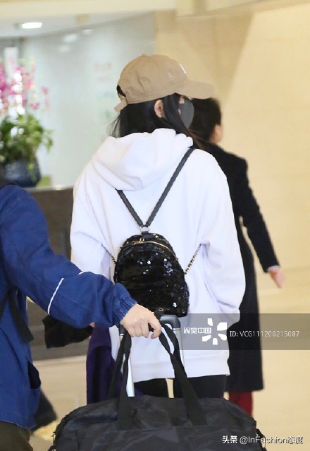 杨幂进入收获期,杨幂早春出街