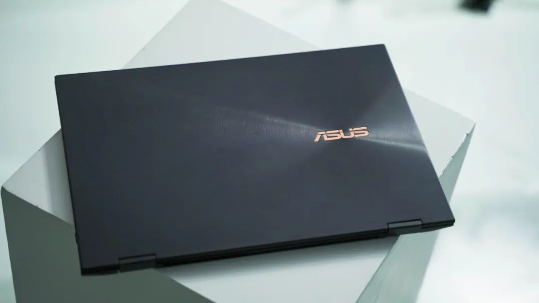 华硕zenbook14轻薄本,华硕灵耀zenbook系列