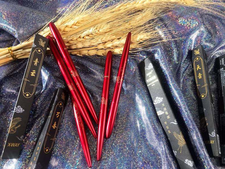 一笔勾勒的眼线笔,一笔眼线笔