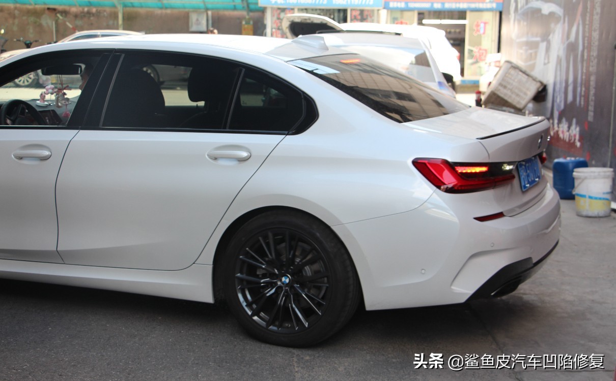 叶子板凹陷修复视频,汽车叶子板凹坑无痕修复多少钱