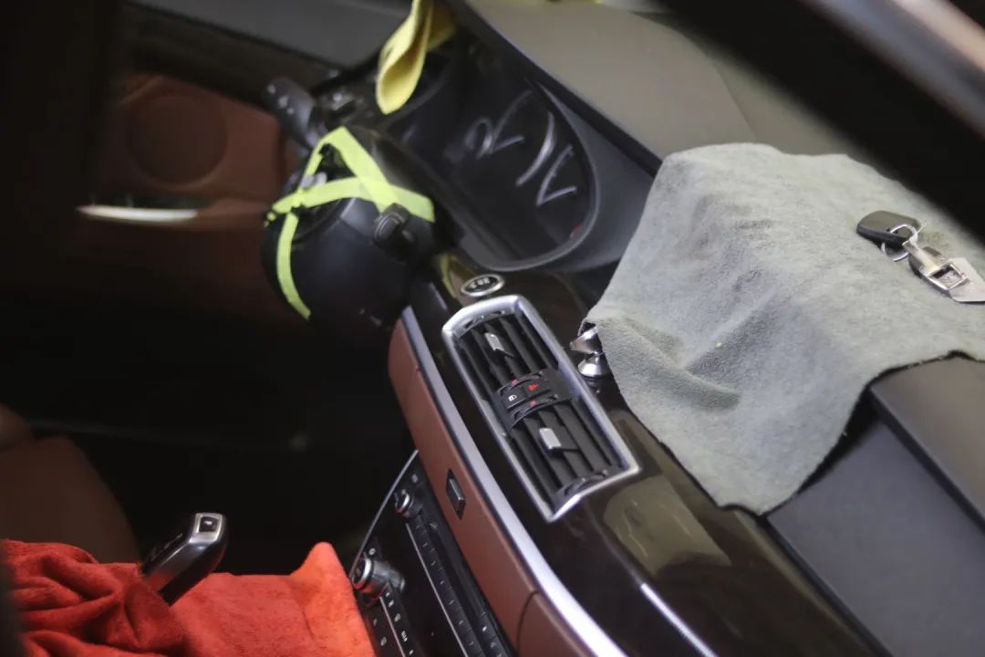 怪兽修车：翻新一辆11年破烂不堪的宝马GT，车况不忍直视