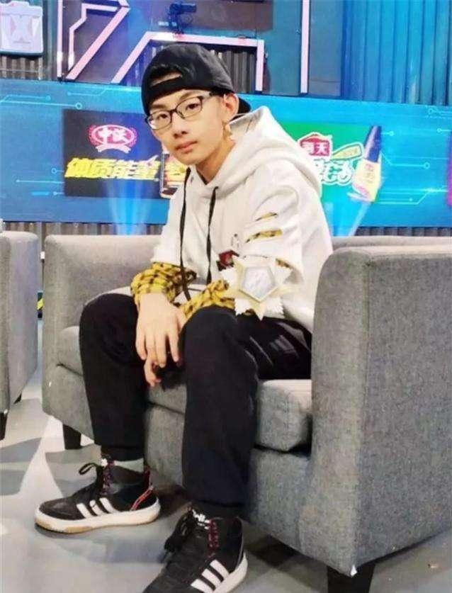 学生因不想写作业黑了学校的网络,因不想写作业就黑掉学校官网