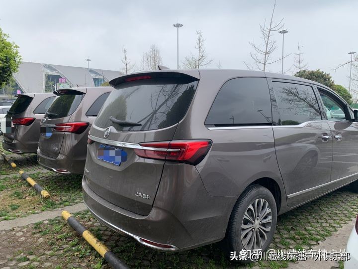 租车租大通g10还是别克gl8好,成都别克gl8商务车出租