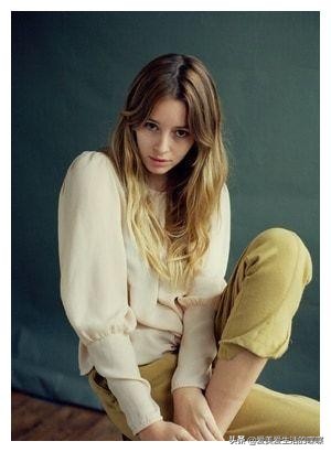 英超最漂亮的宝贝,英超十大足球宝贝有哪些