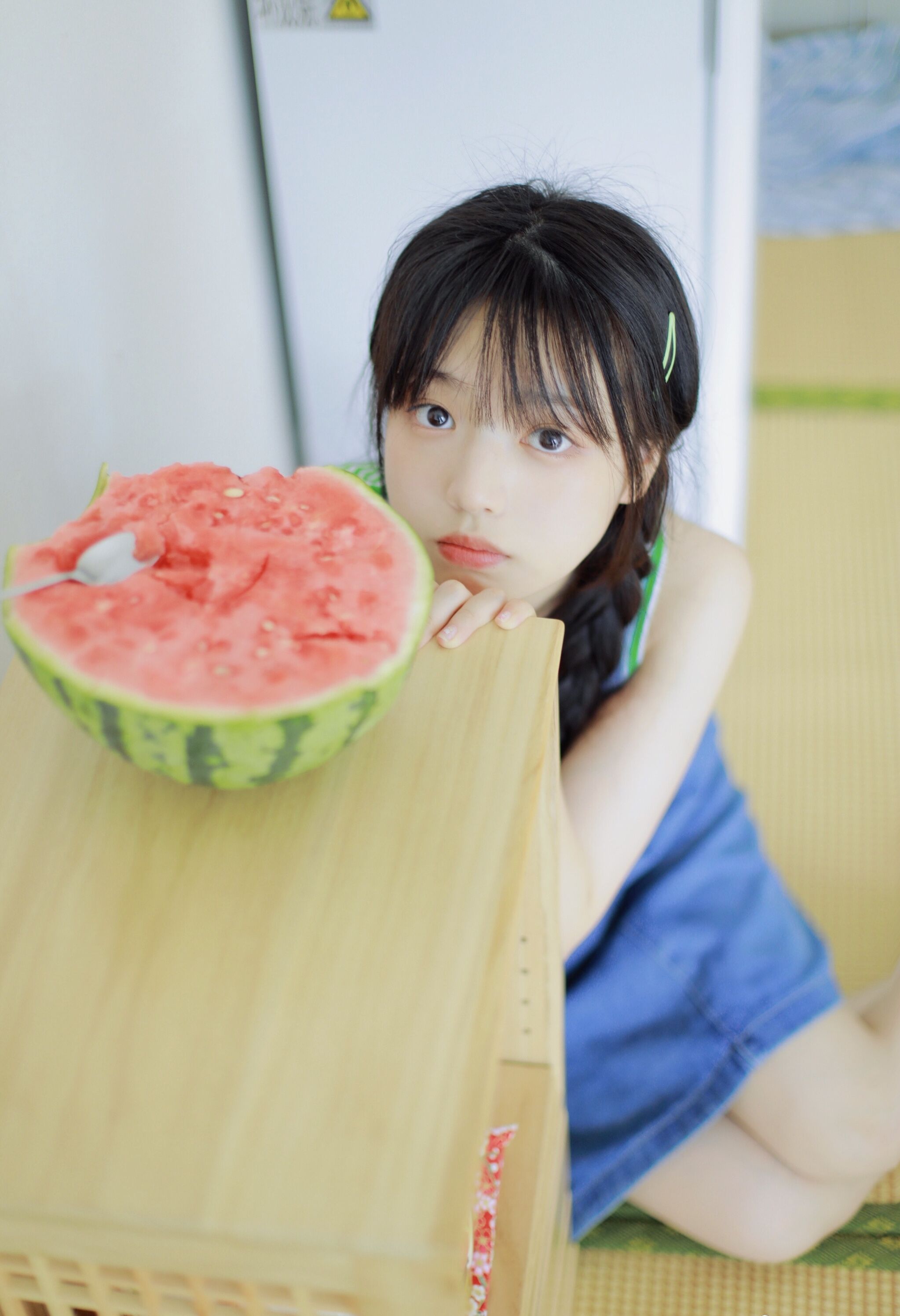 甜美少女丨今天有你，西瓜都变得特别甜