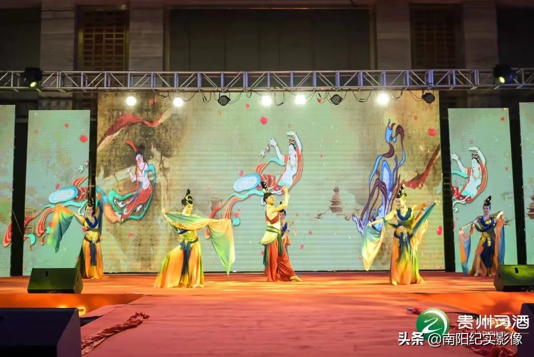 凤凰于飞喜宴之夜—贵州习酒习酒喜宴南阳上市发布会圆满成功