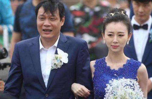 范志毅离婚,范志毅婚姻史名场面