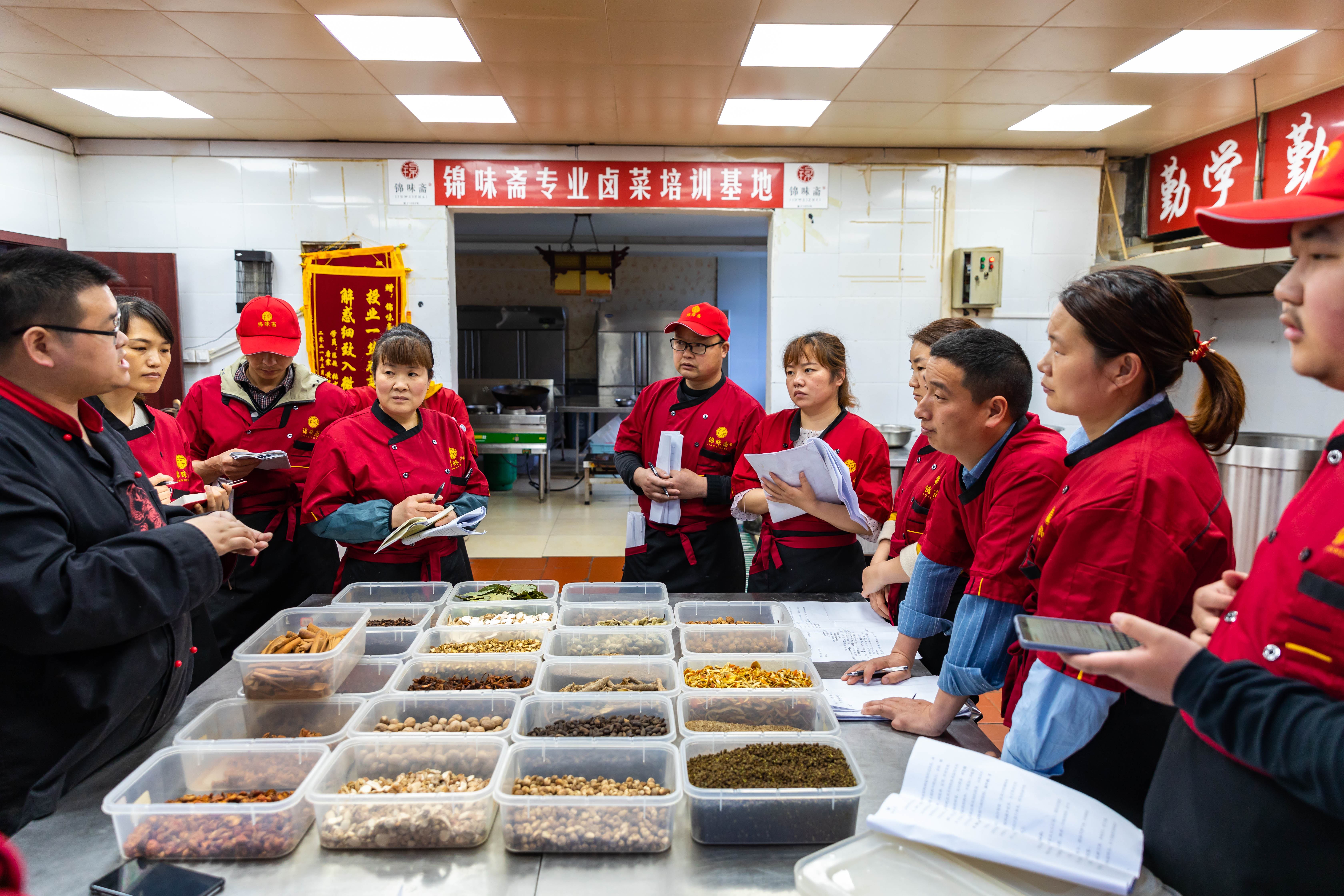 新手开卤菜店需要注意什么,开卤菜店技巧视频