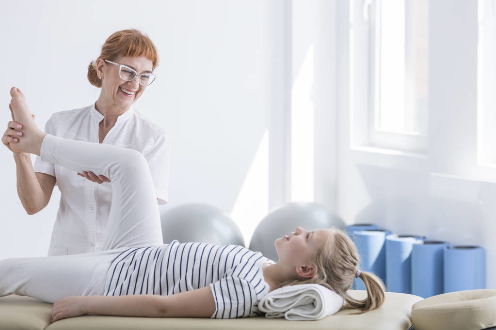 得了白癜风不好好吃药,老人患白癜风不治疗的后果