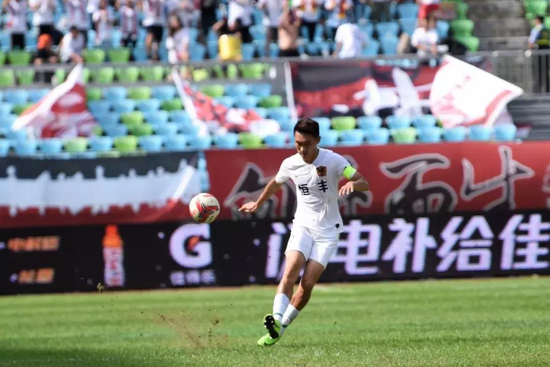 莫塔连场破门耶拉维奇远距离头球贵州恒丰主场2-0梅州客家