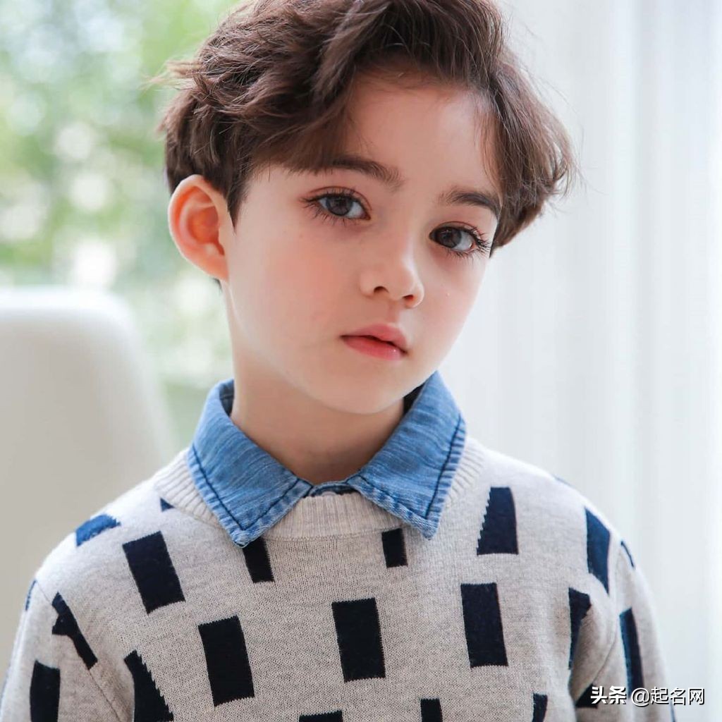 帅气中又带着一抹温柔的男孩名,帅气又温柔的男孩