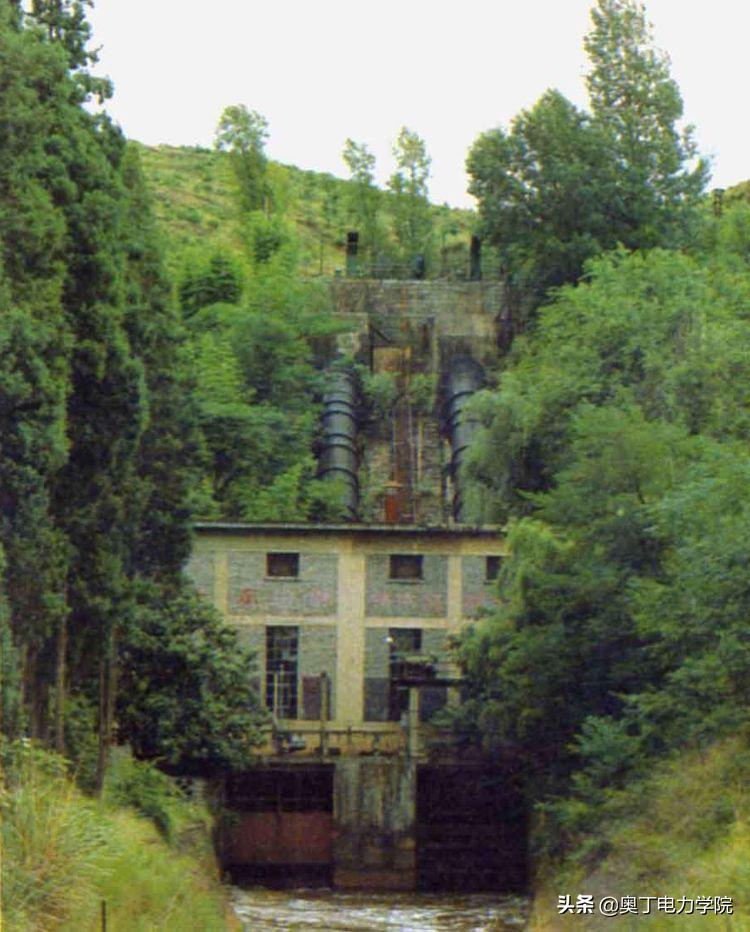 世界上最早的电是怎么来的,第一代电视的发展史