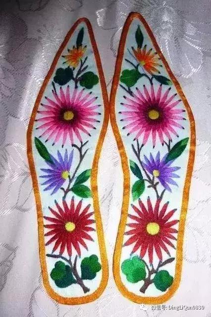 鞋垫上的刺绣艺术欣赏,鞋垫刺绣怎么刺绣熊猫嘴巴