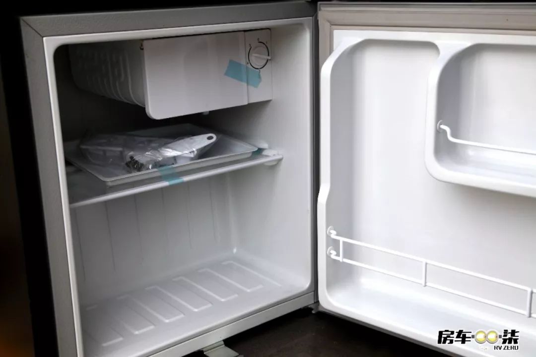 外观低调,配置却很丰富,老百姓也能买得起的东风舒侣B型房车