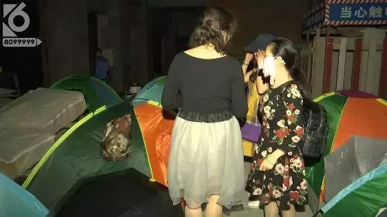 接不到房，汇都国际业主无奈“另类”入住