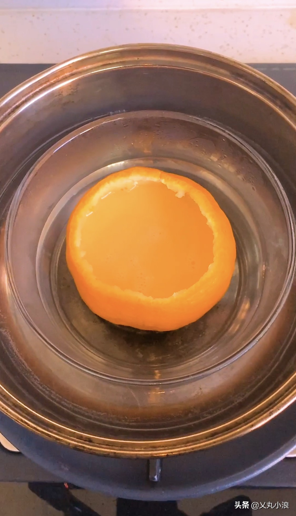 丑橘蒸蛋，一道好玩又好吃的菜肴，小朋友们都喜欢