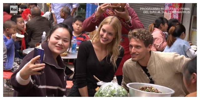 火遍中意两国！真人秀“直达北京”2模特抢镜：我俩在东方算美吗