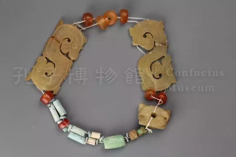 孔子有哪些习俗,孔子的功劳在哪里