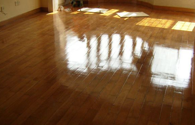 二手房地板怎么翻新最省钱,二手房瓷砖地板翻新最简单方法