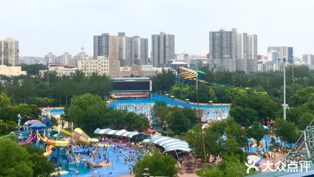 成都250000平方米的人造海滩约吗？杨洋已经帮你体验过了