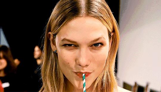 大牌口红推荐黄皮显白显气色,什么口红显白又提升气色又不沾杯