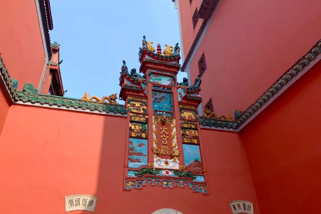 享受这个城市的美好,感受长沙这座不夜城