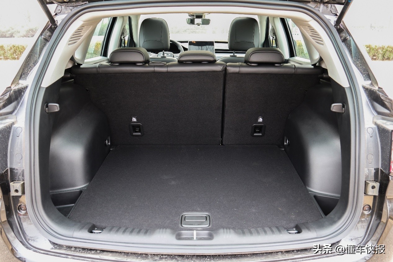 jeep设计风格,抢先试驾全新jeep指南者