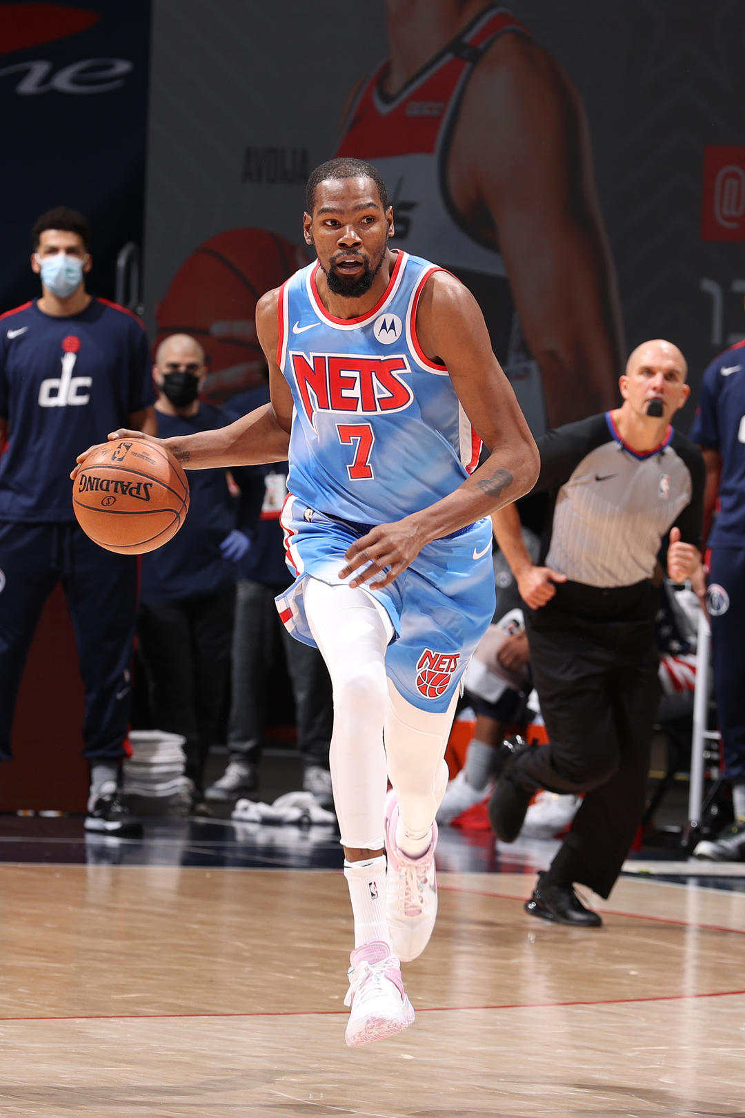 小天晨报丨南疆薄皮核桃产业集群、库尔勒香梨产业集群项目完成76.63%；绍剧《喀喇昆仑》将来疆巡演