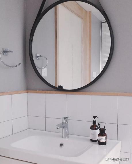 家里的玻璃胶发黑怎么清洗,家里的玻璃胶怎么预防发黄