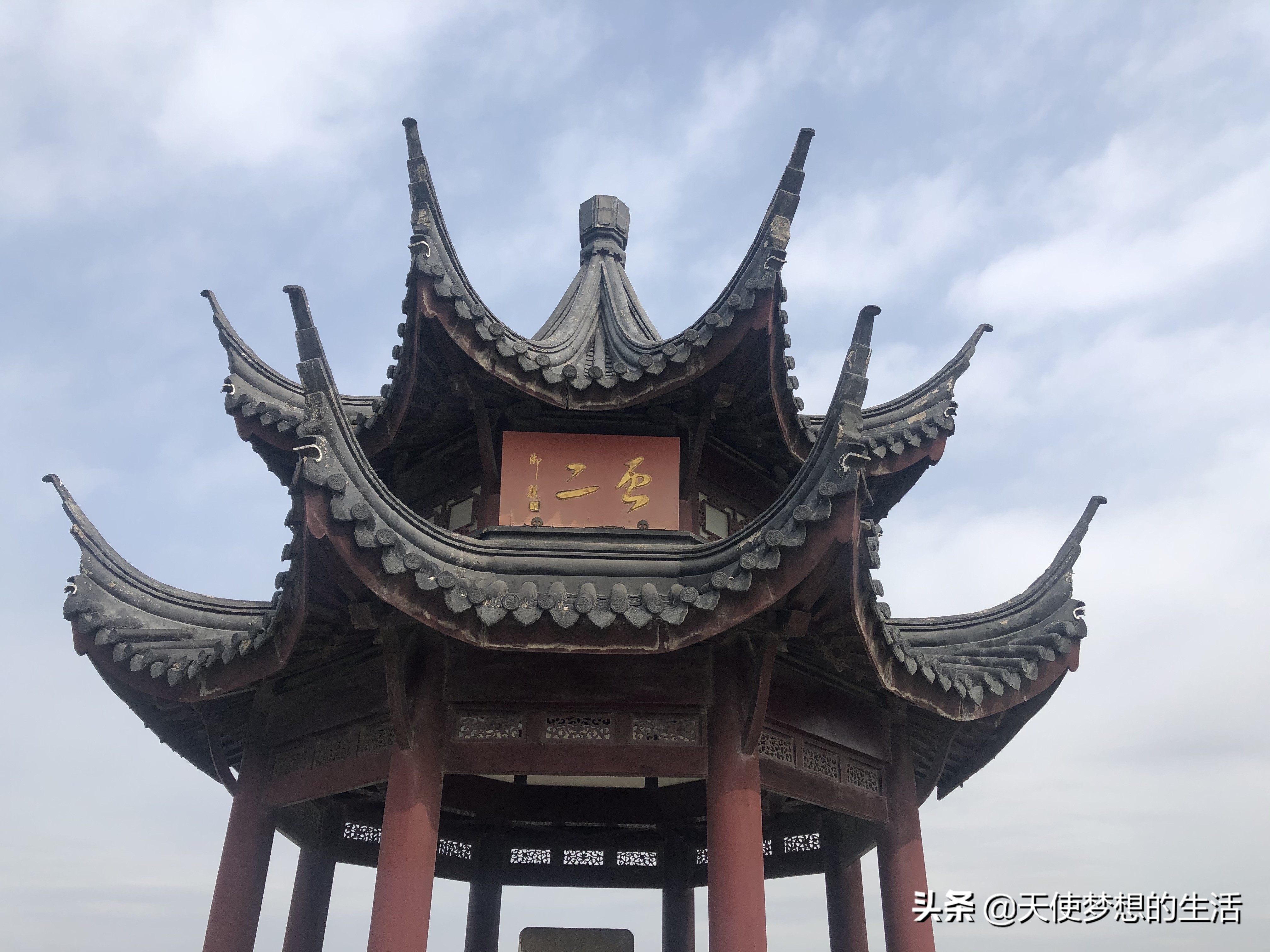 苏州太湖之畔,苏州东山环太湖大道