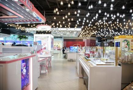 新世界百货大促,成都新世界百货闭店打折厉害吗