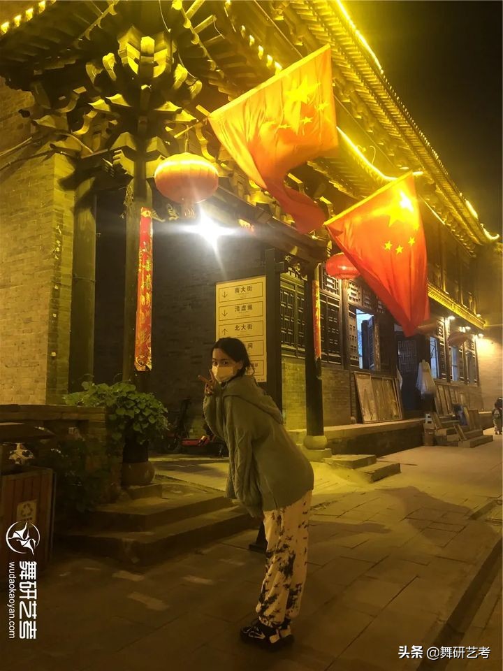 只有内心强大了才能冲破一切阻碍,只有自己内心强大才能不被伤害