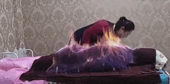 社会丨撞树、火烧、上吊…我国中老年硬核养生法，究竟有多野？