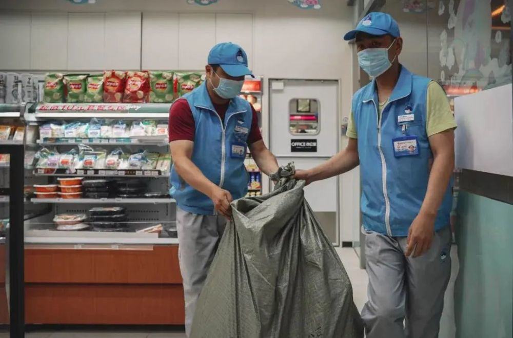 上海普陀全家便利店有营业的吗,普陀全家便利店