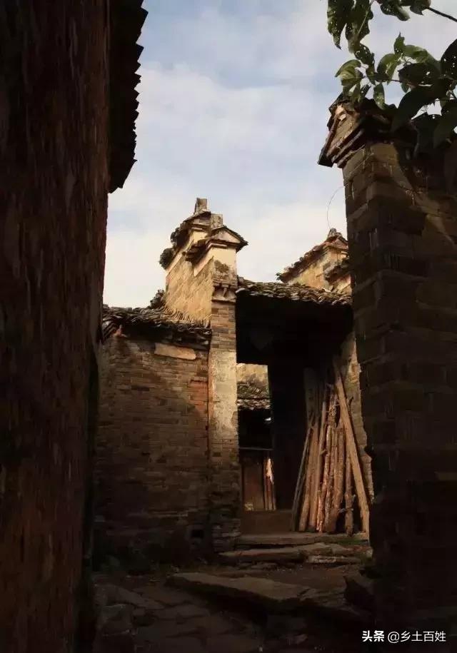 江西高安邓氏家族的来源与分衍