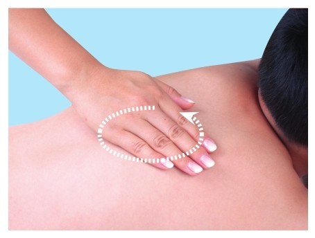 小儿退烧的最快方法按摩手法,小儿健脾消食的正确按摩手法